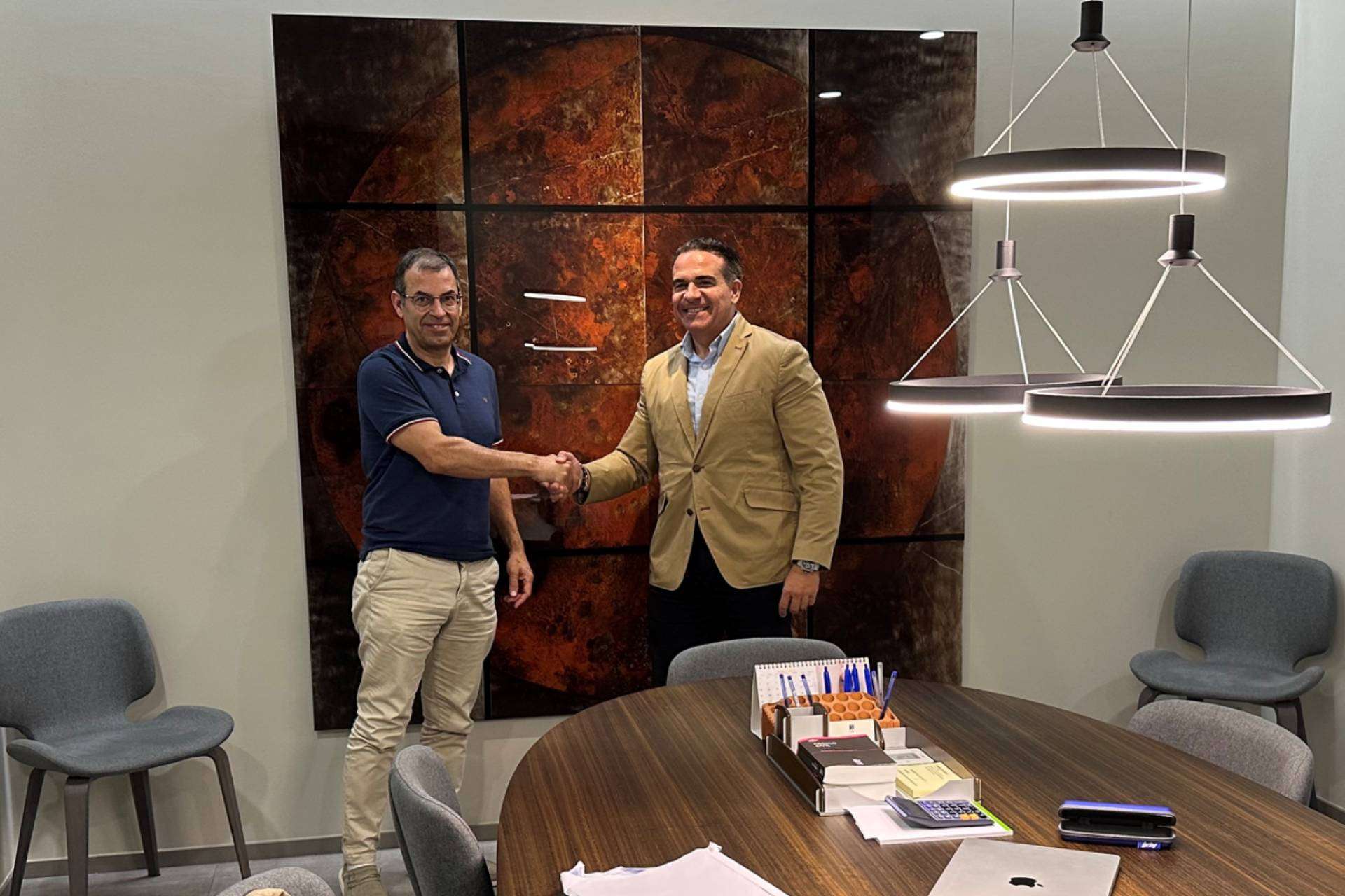 Praxya Group lleva a cabo la compra de Softaula